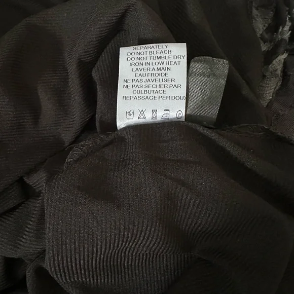 Unique Women's Tunic by Papa Vancouver - Picture 9 of 9